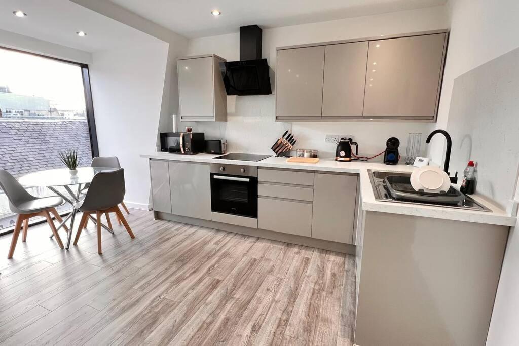 Appartement Top Floor Gem In Liverpool City Centre Extérieur photo